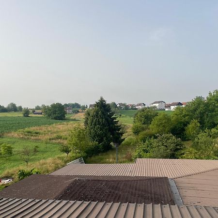 Vila Milka - Balkon - Besplatan Parking - Samostalna Prijava Karlovac Zewnętrze zdjęcie